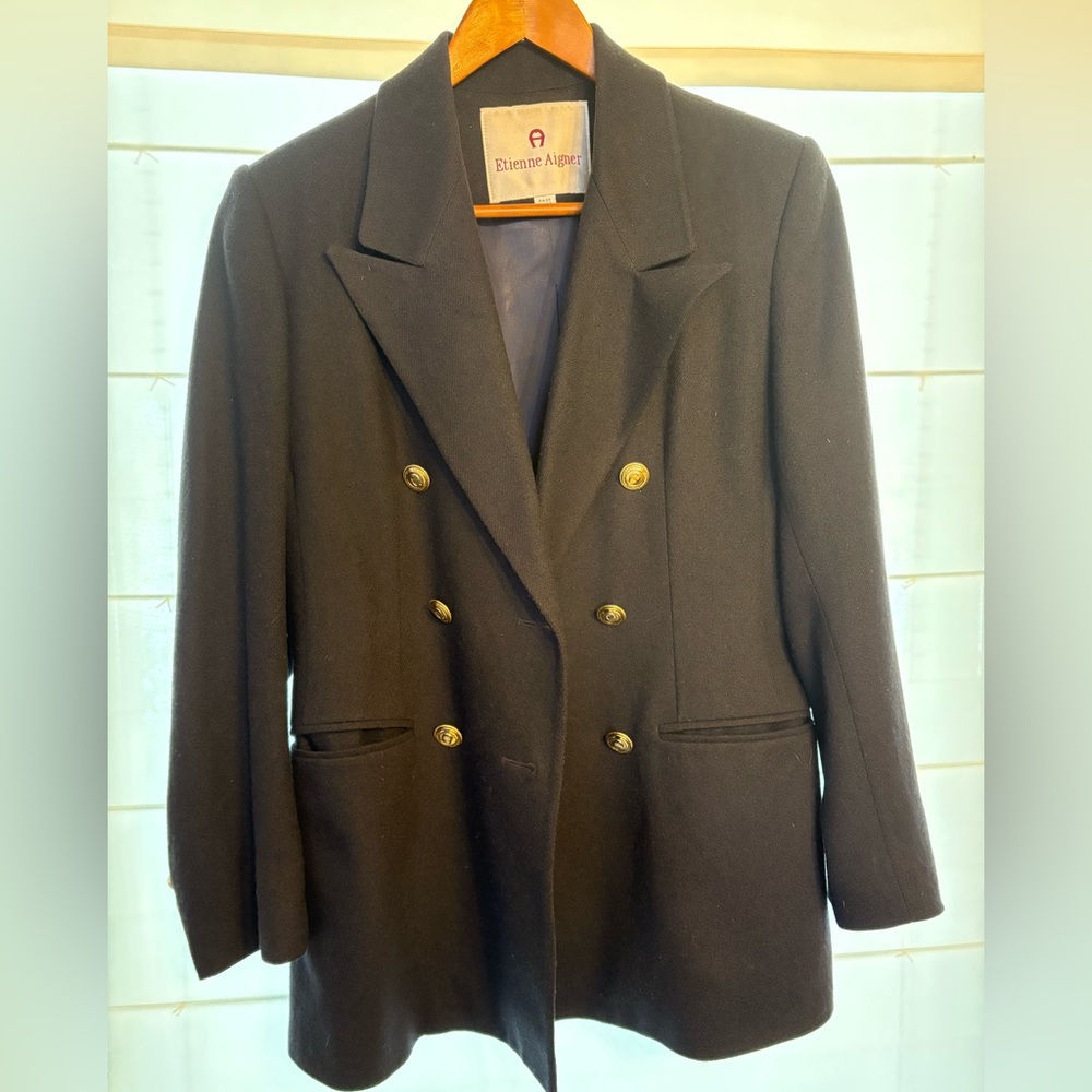 Etienne Aigner women’s navy 100% wool blazer, size 6